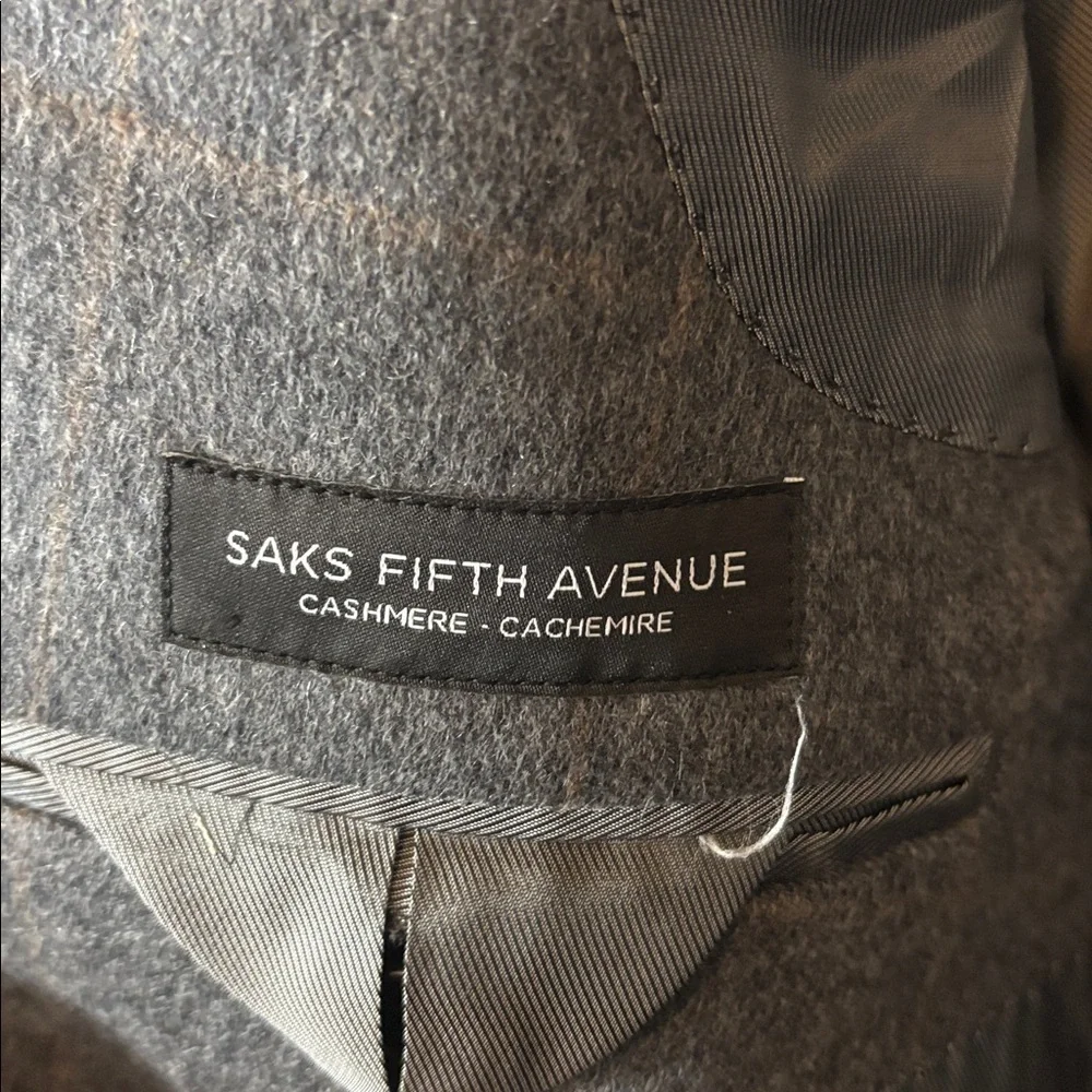 Saks Fifth Avenue euc p2p